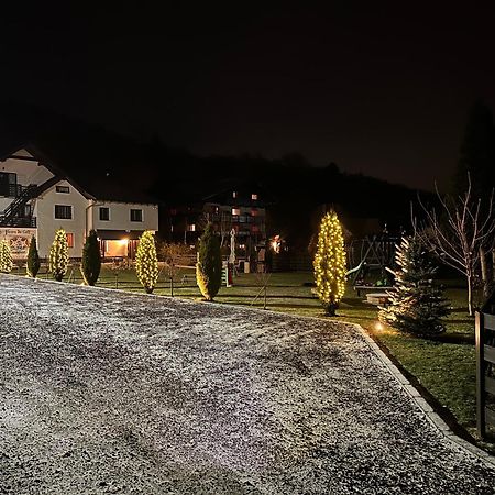 Hotel Floare De Colt-Bran Bran  Esterno foto