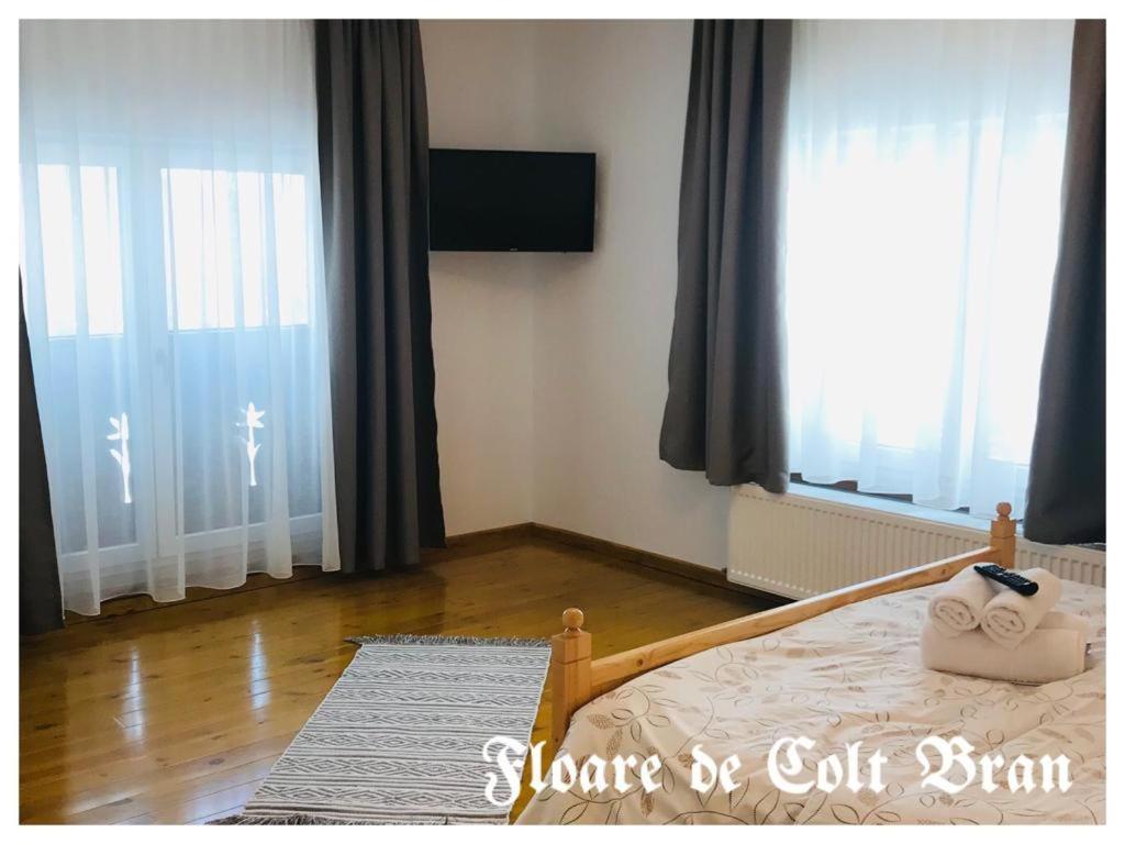 Hotel Floare De Colt-Bran Bran  Esterno foto