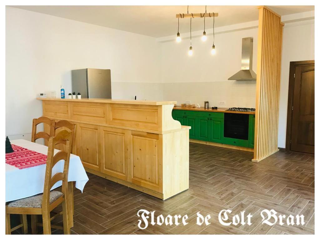 Hotel Floare De Colt-Bran Bran  Esterno foto