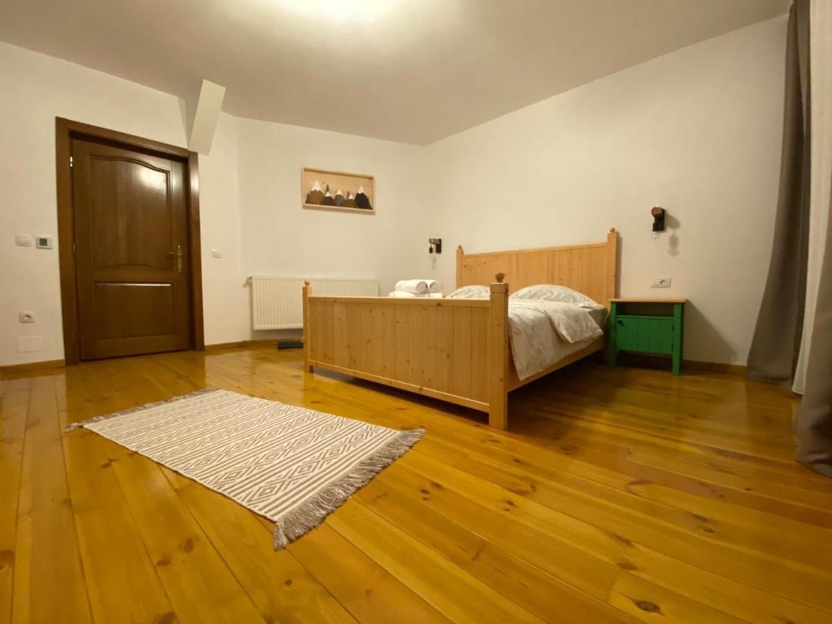 Hotel Floare De Colt-Bran Bran  Esterno foto