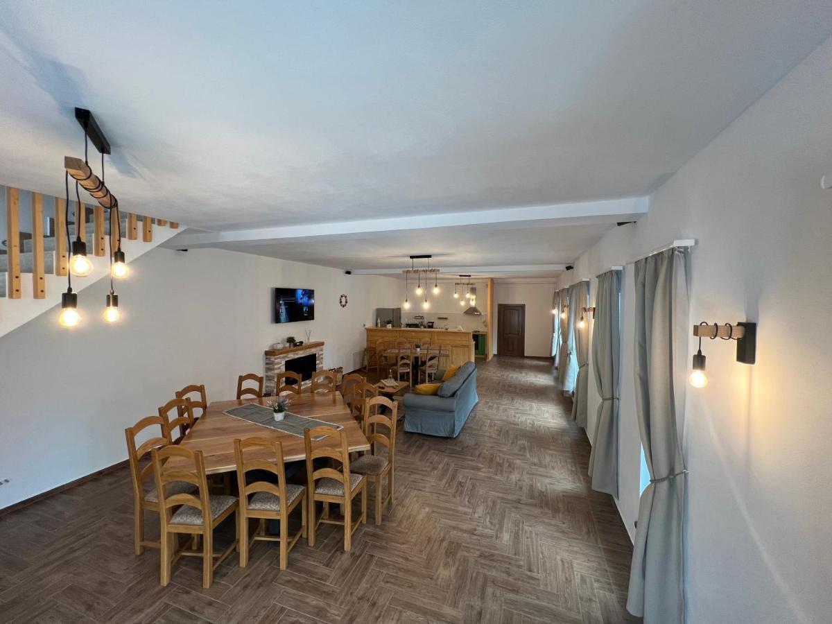 Hotel Floare De Colt-Bran Bran  Esterno foto